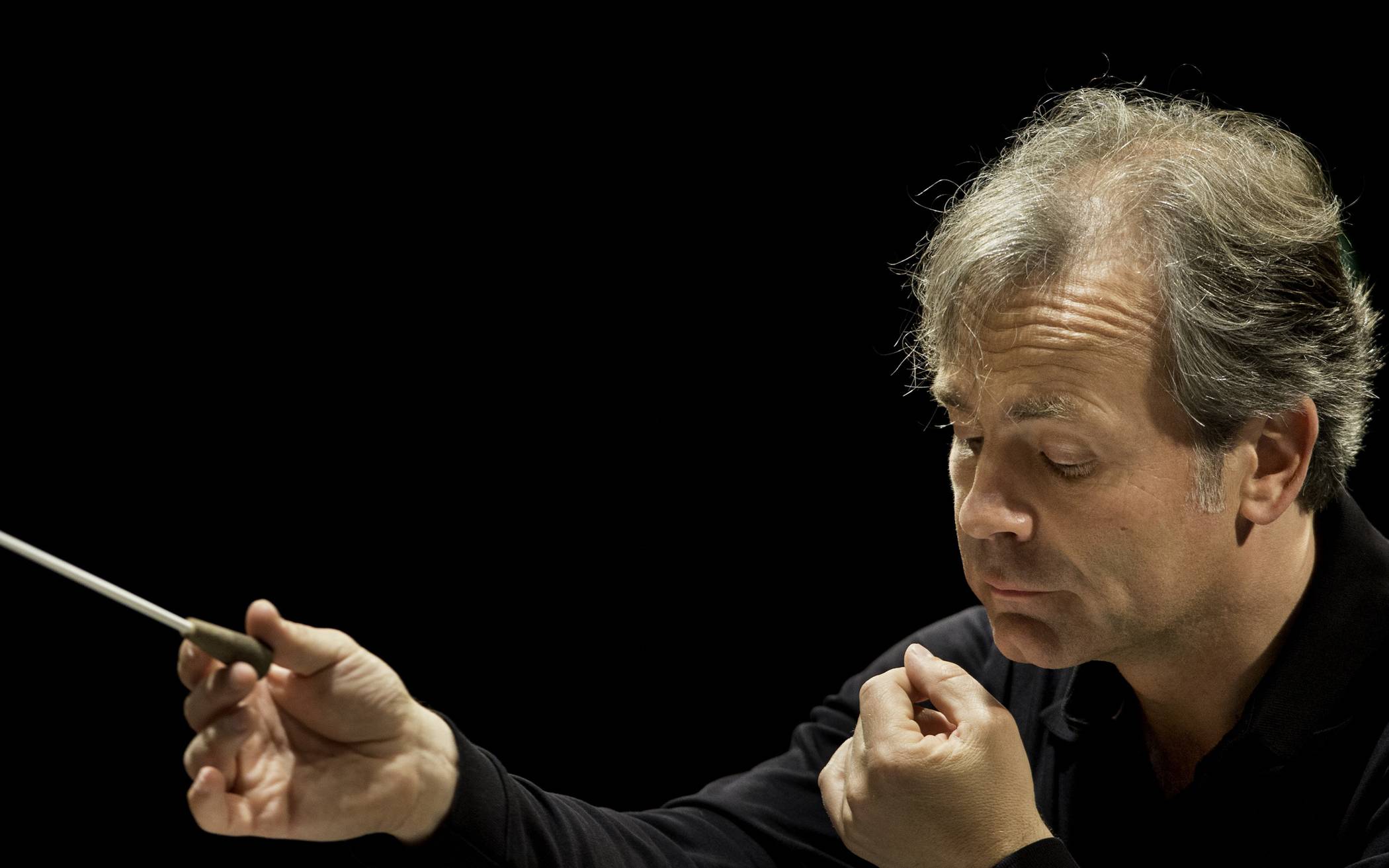  Opern-Generalmusikdirektor Axel Kober - „Urmenschliche Themen wie Erlösung, Mitgefühl und Gemeinschaft.“   