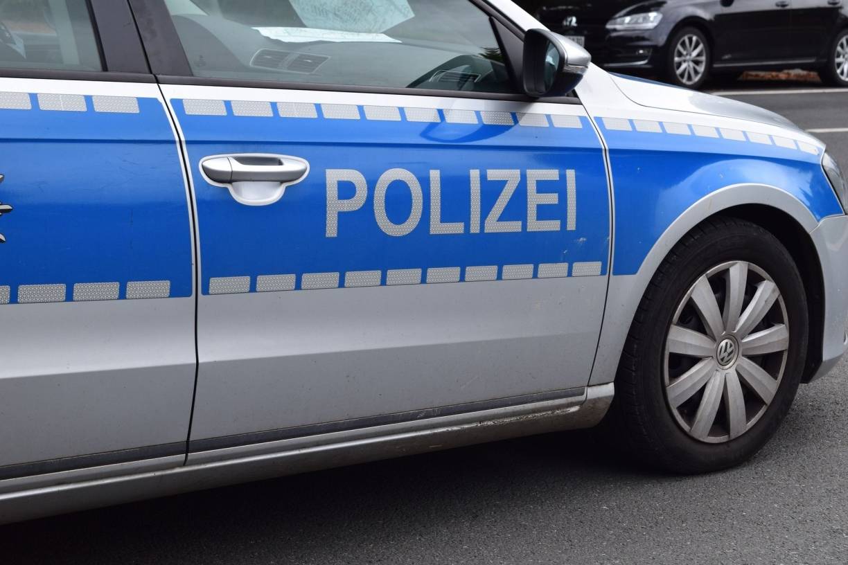 Streit in Altstadt eskaliert: 17-Jähriger mit Messer verletzt
