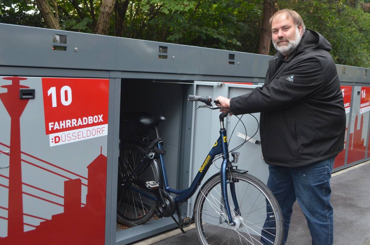 Neue Fahrradboxen in Benrath und Eller eröffnet