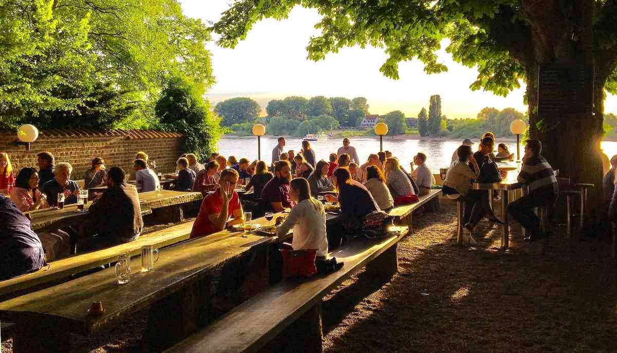  Der Inzidenzwert in Düsseldorf sinkt, der Grad der Lockerungen steigt. 