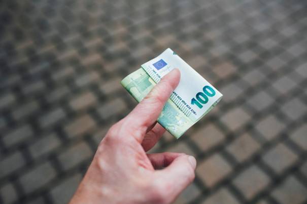  Wer Kreditvergleiche richtig nutzt, kann am Ende viel Geld sparen und seinen Wunschkredit finden 