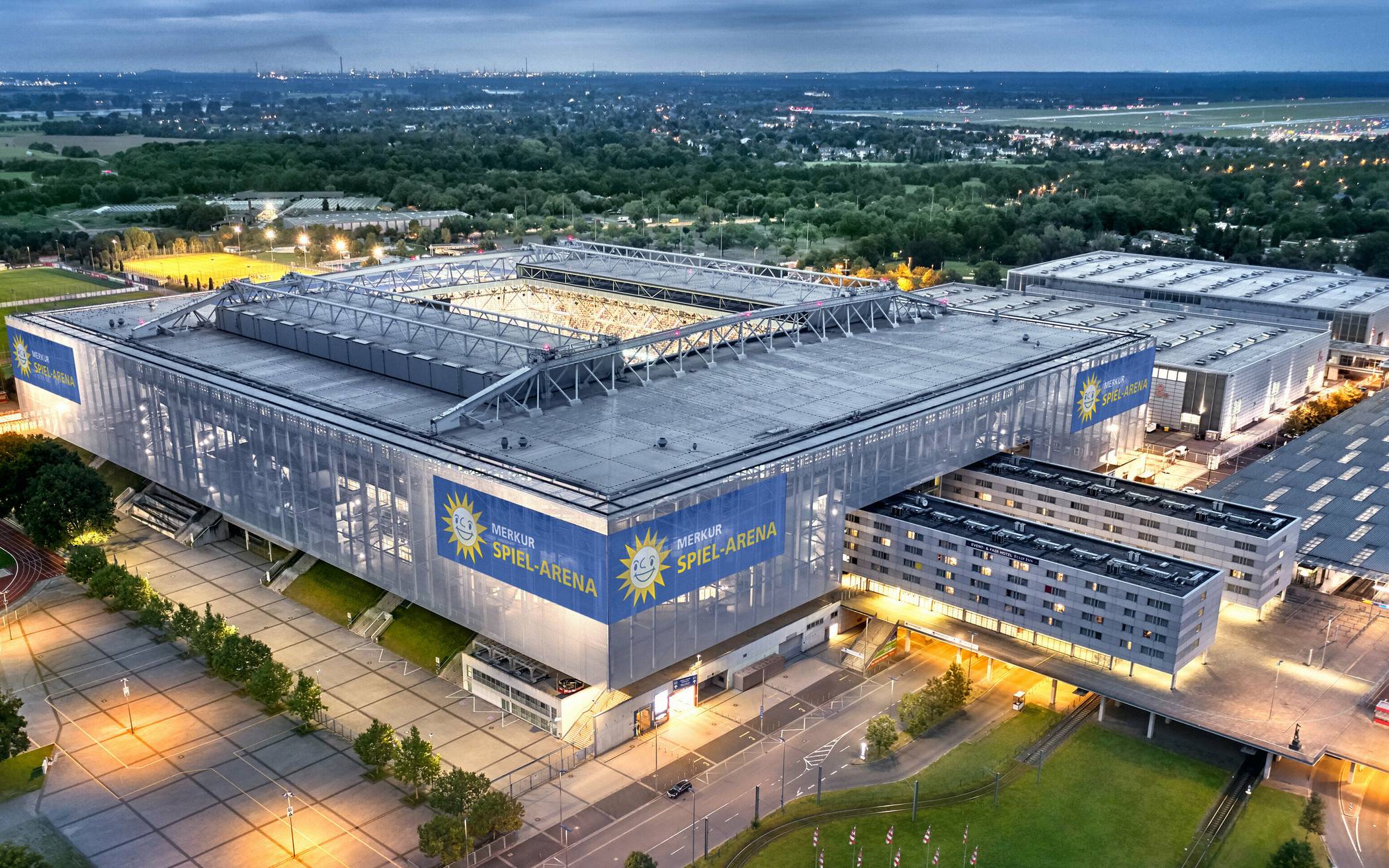  Die Merkur Spiel-Arena könnte Schauplatz bei der Frauen Fußball-WM 2027 werden. 