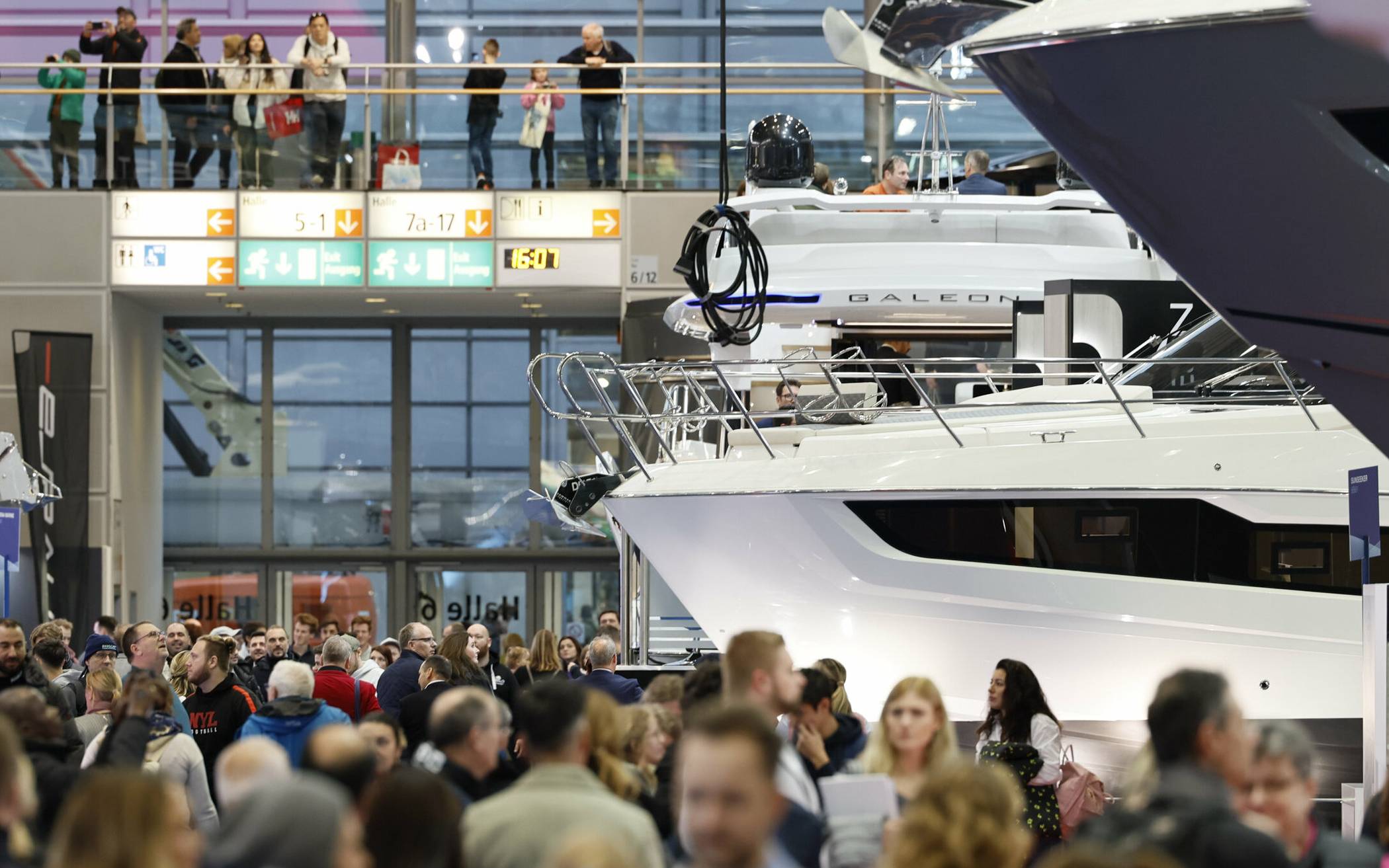 Derzeit läuft die boot 2023. Im vergangenen Jahr fiel die Wassersportmesse noch Corona zum Opfer - trotzdem konnte durch Terminverschiebungen das vollständige Messeprogramm 2022 durchgeführt werden.