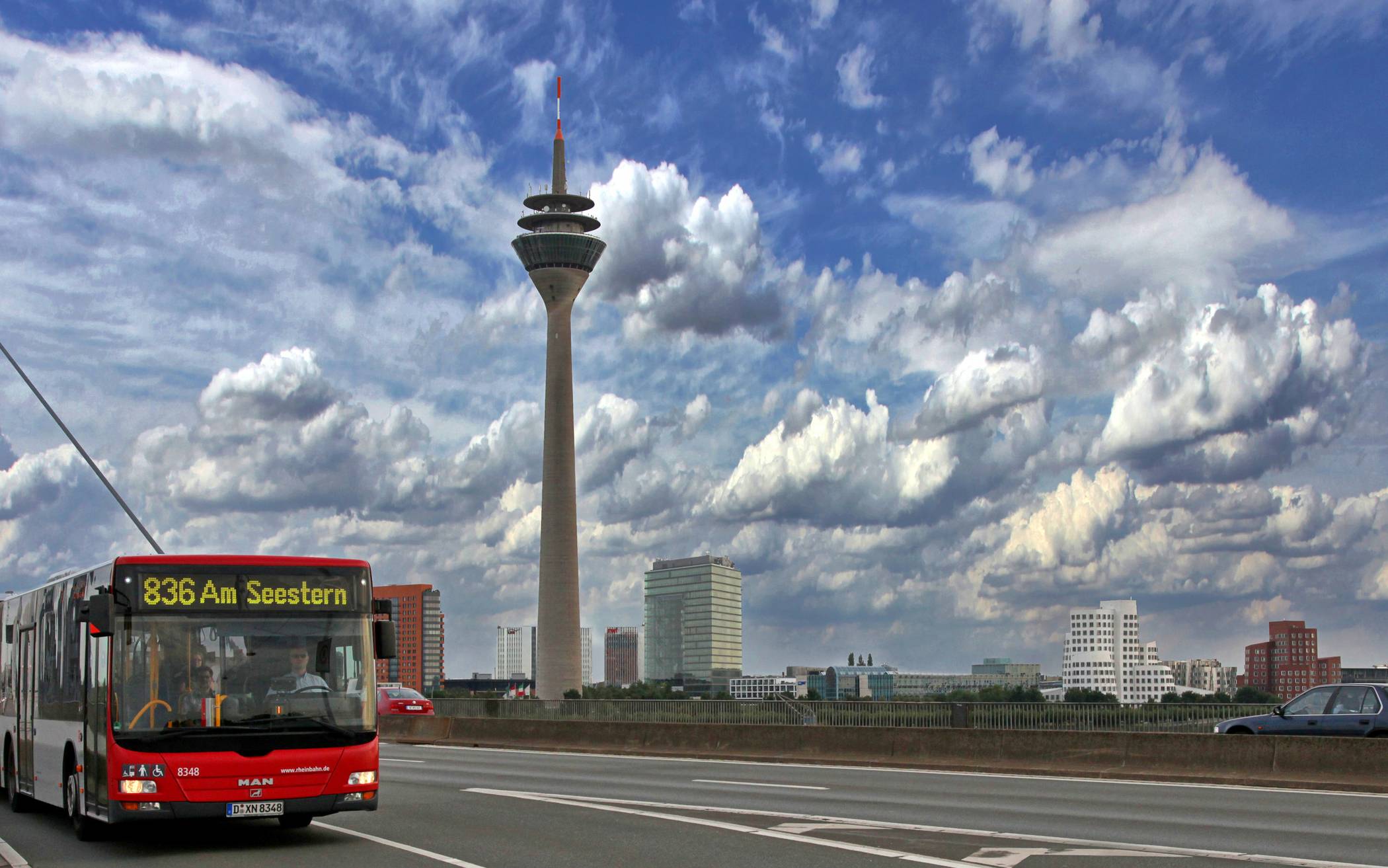  Für die Umstellung des aktuellen Rheinbahn-Abos auf das Deutschland-Ticket ab Mai muss die Kundschaft nicht tätig werden. Ist das Abo teurer, wird automatisch angepasst. 