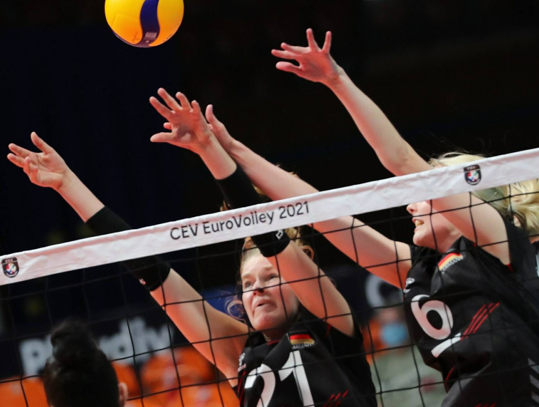 Die deutsche Volleyball-Frauennationalmannschaft trägt ihre EM-Vorrundenspiele in Düsseldorf aus.