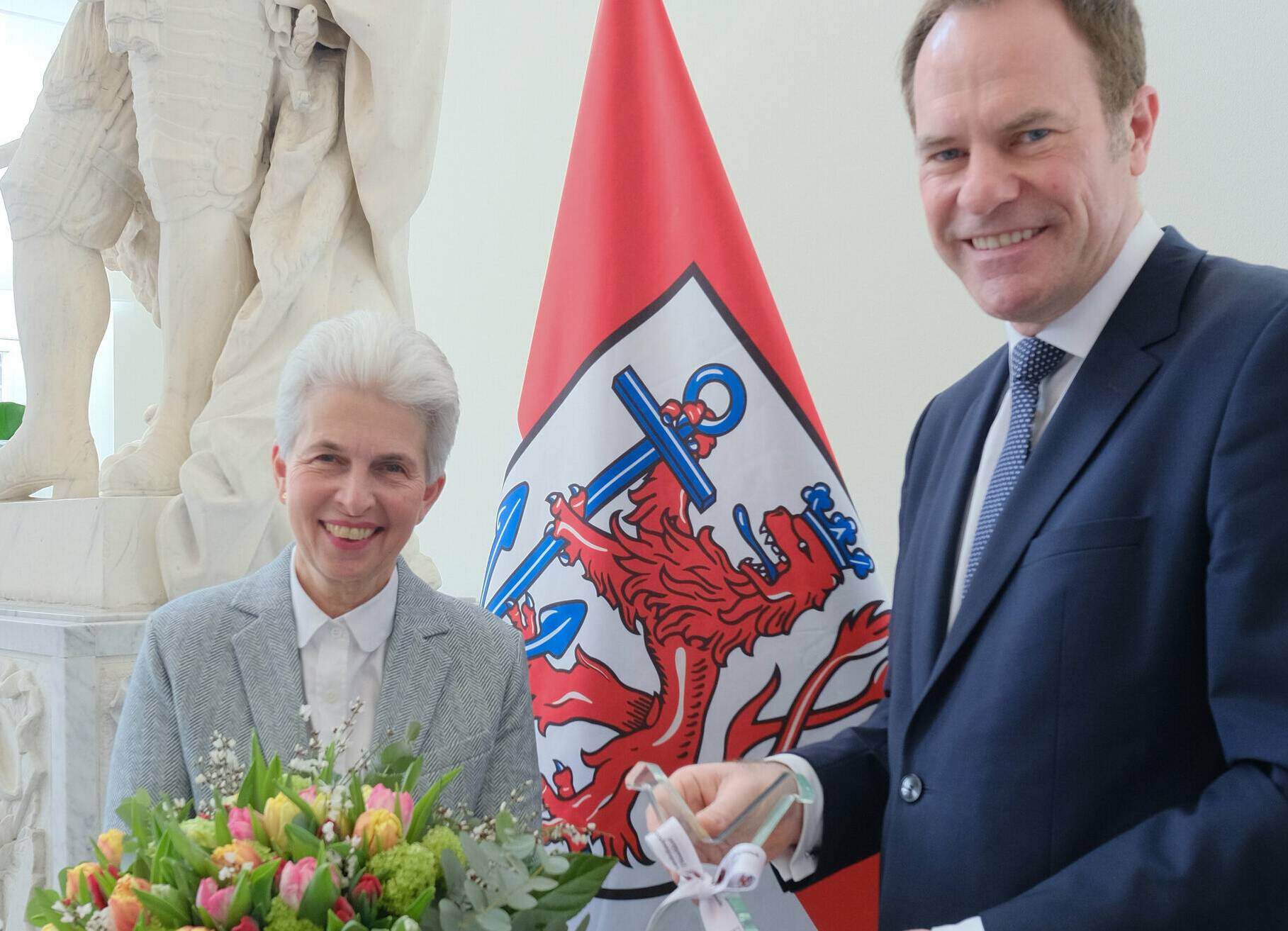 OB Stephan Keller verabschiedet Dr. Marie-Agnes Strack-Zimmermann mit einem Empfang im Rathaus offiziell aus der Kommunalpolitik.