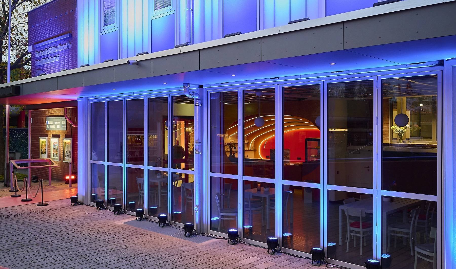Nach gut zwei Jahren der Sanierung und des Umbaus hat das Kulturhaus Süd, das früher unter dem Namen Freizeitstätte Garath bekannt war, seinen Betrieb wiederaufgenommen.