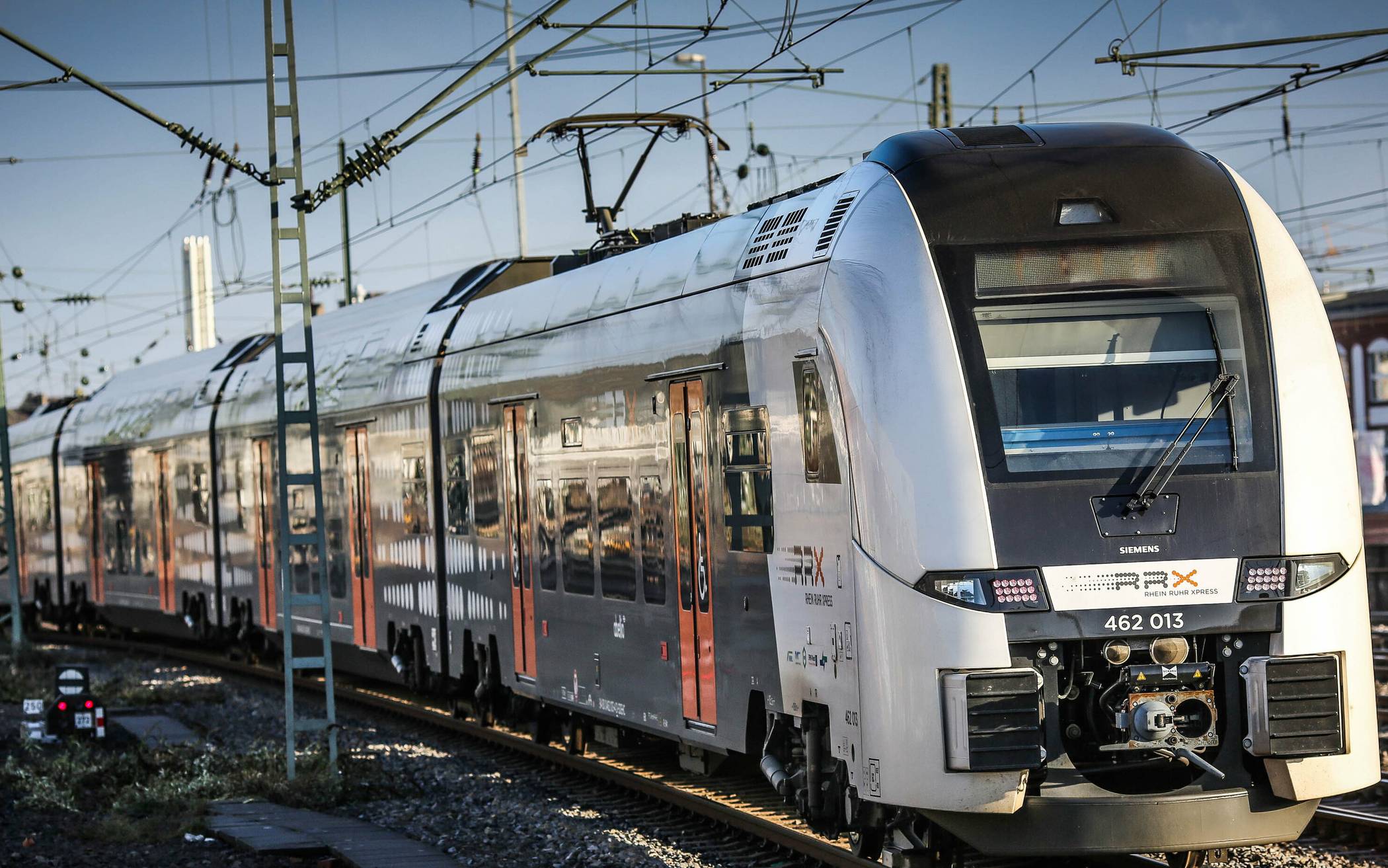  Düsseldorfer Anrainer von Eisenbahnstrecken können bis 24. April über die Öffentlichkeitsbeteiligung ihre persönliche Lärmbelastungs-Situation schildern. Foto: Archiv 