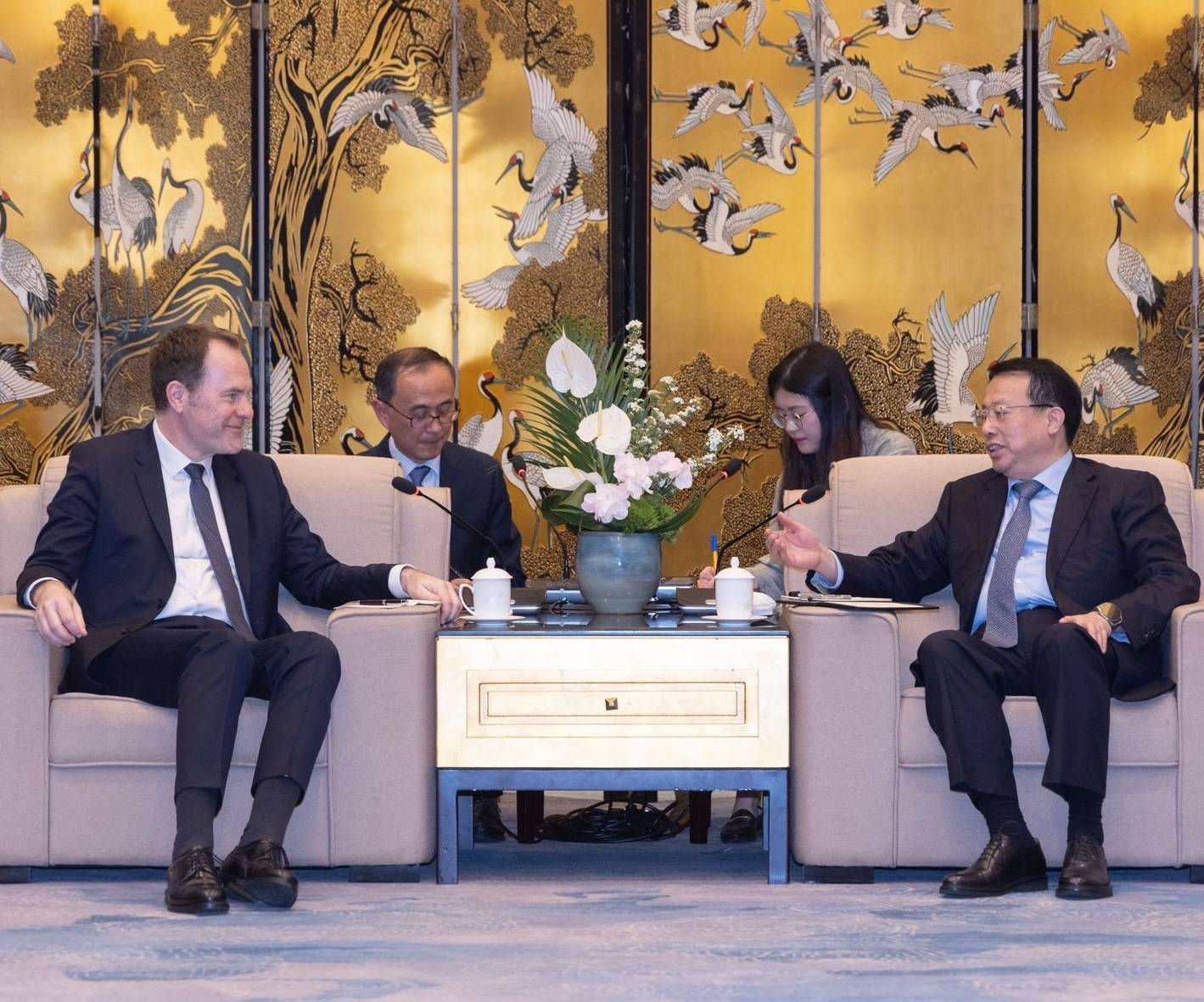  Oberbürgermeister Dr. Stephan Keller (l.) mit Shanghais Bürgermeister Gong Zheng. Foto: Stadt 