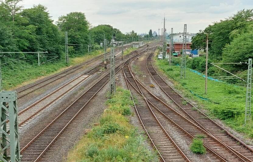 In den Sommerferien finden rund um den Bahnhof Gerresheim viele Baumaßnahmen statt.