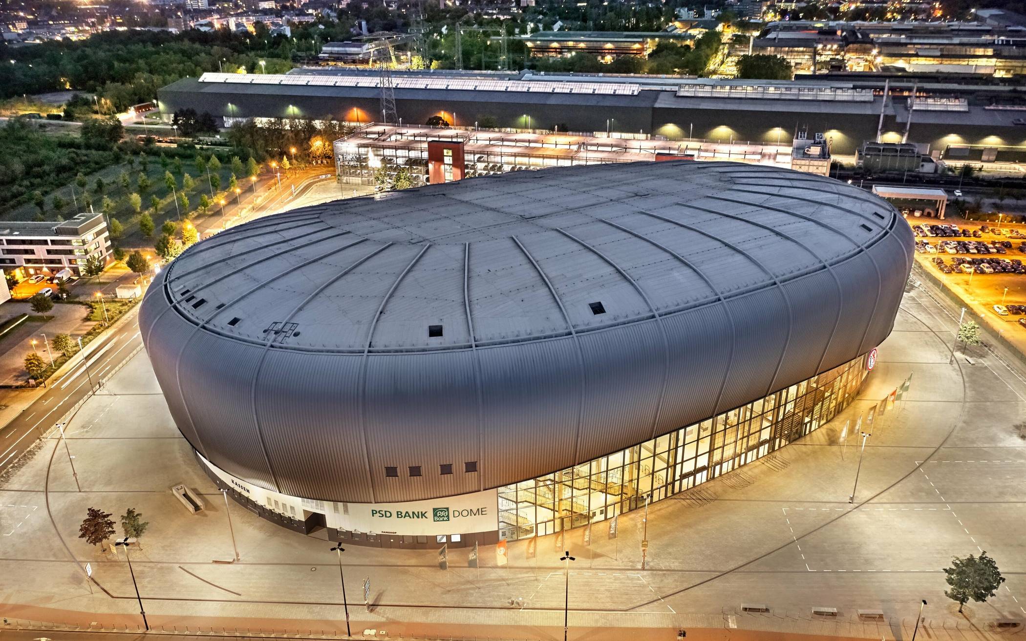 Der PSD Bank Dome in Rath ist 2027 Spielort der  Eishockey-WM 2027, die jetzt an Deutschland vergeben wurde. 
