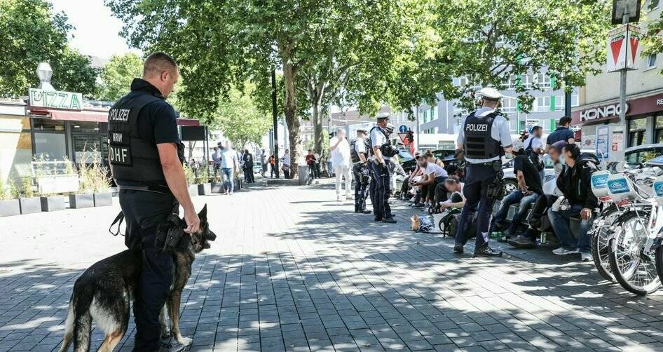 Ordnungshüter-Präsenz auf dem Worringer Platz -