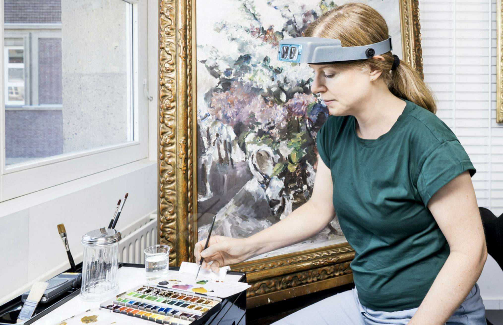 Gemälderestauratorin Stephanie Schwind in den neuen RED-Werkstätten.