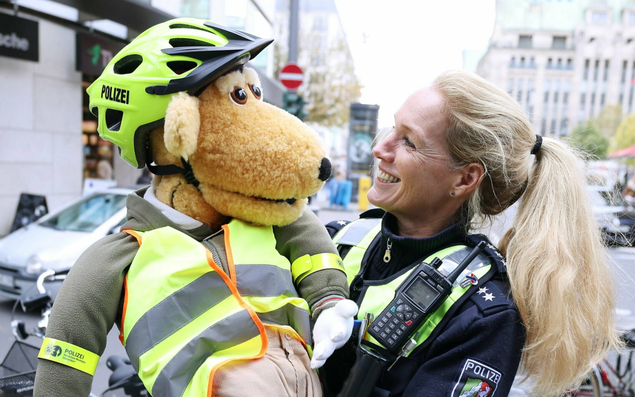 Der Jummybär wirbt für mehr Sichtbarkeit