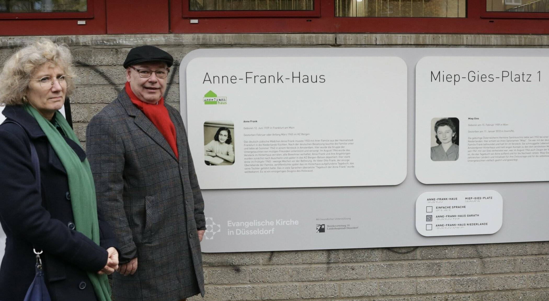 Generalkonsulin Hannah Tijmes und Bezirksbürgermeister Jürgen Bohrmann.