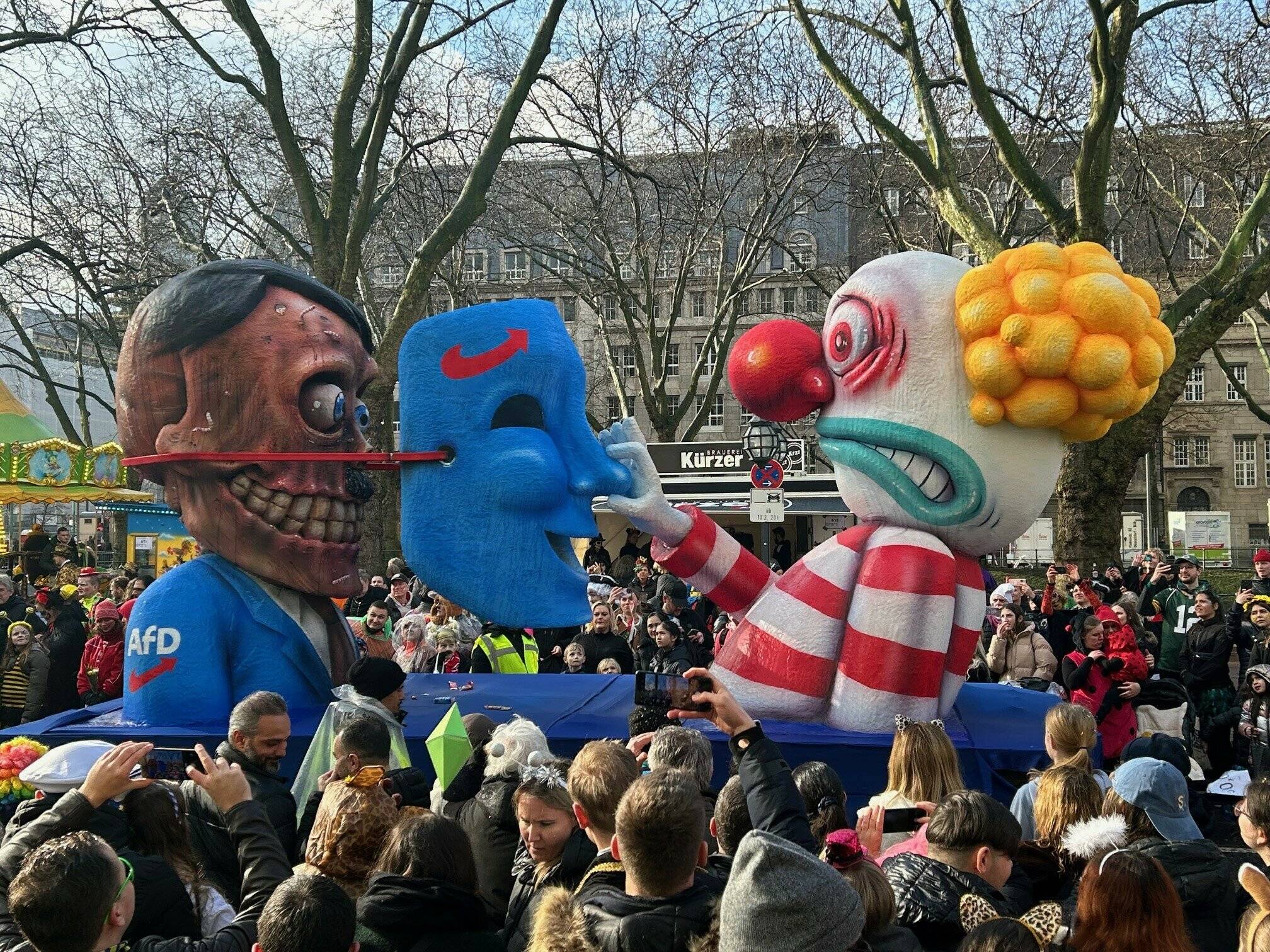 Schluss mit der Maskerade - die AFD zieht blank.