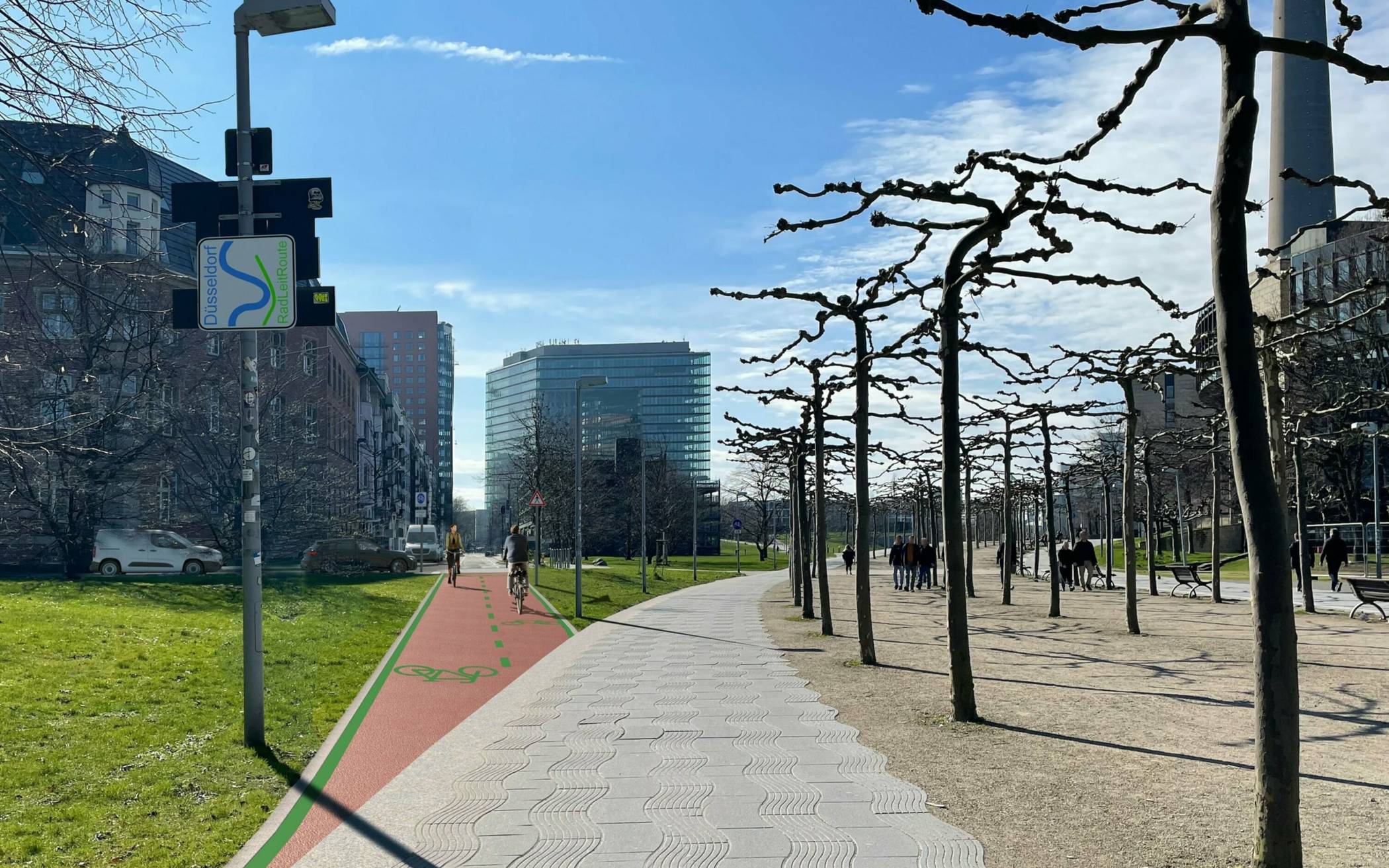  Zukünftig wird der Radverkehr geradlinig vom Radweg entlang des Landtages auf die Moselstraße geführt, die zur Fahrradstraße umgebaut wird. 