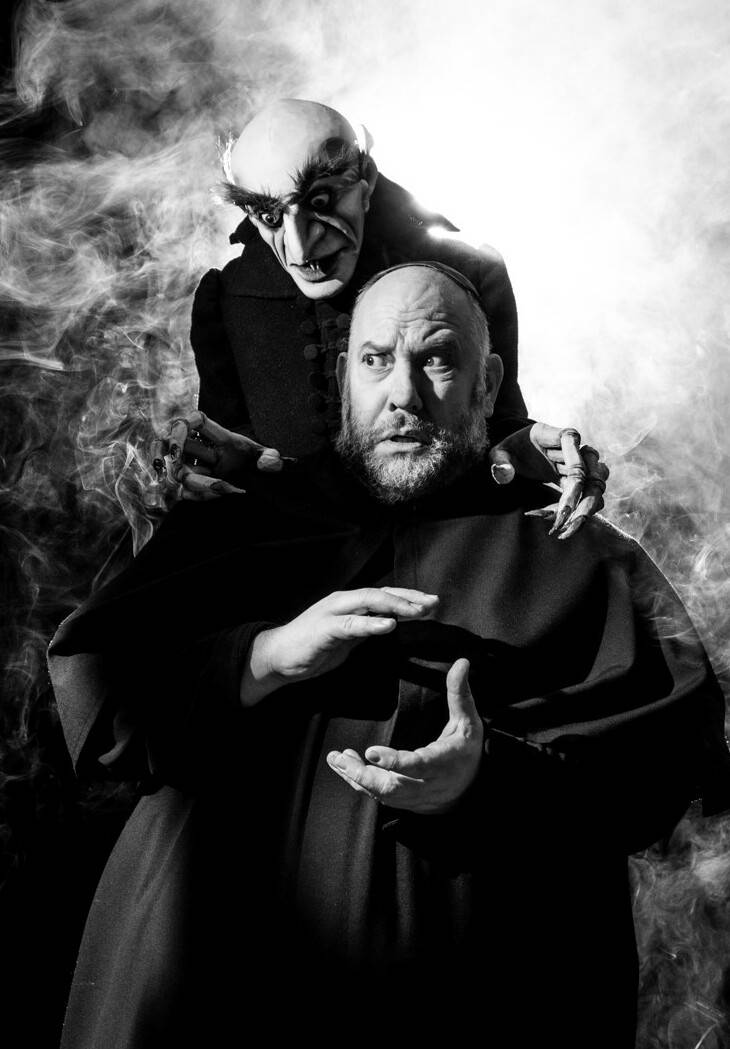  Mit der Inszenierung „Nosferatu - Ein Menuett der Schatten“ wird die neue Ausstellung im Filmmuseum eröffnet. 
