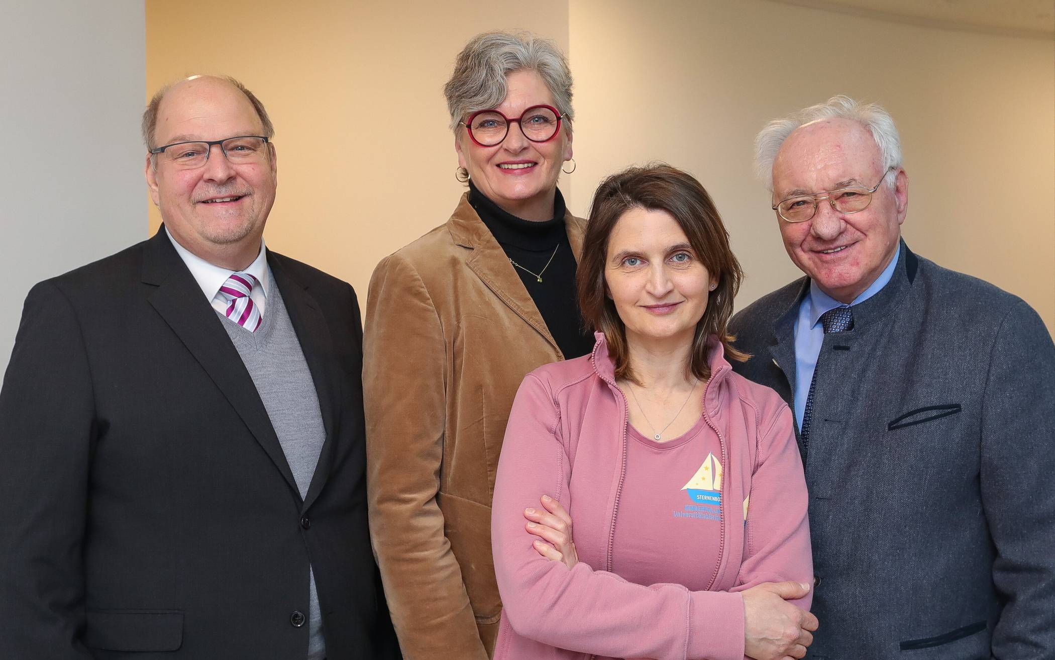 Diakonie-Chef Dr. Holger Stiller, Hebammenberaterin Claudia