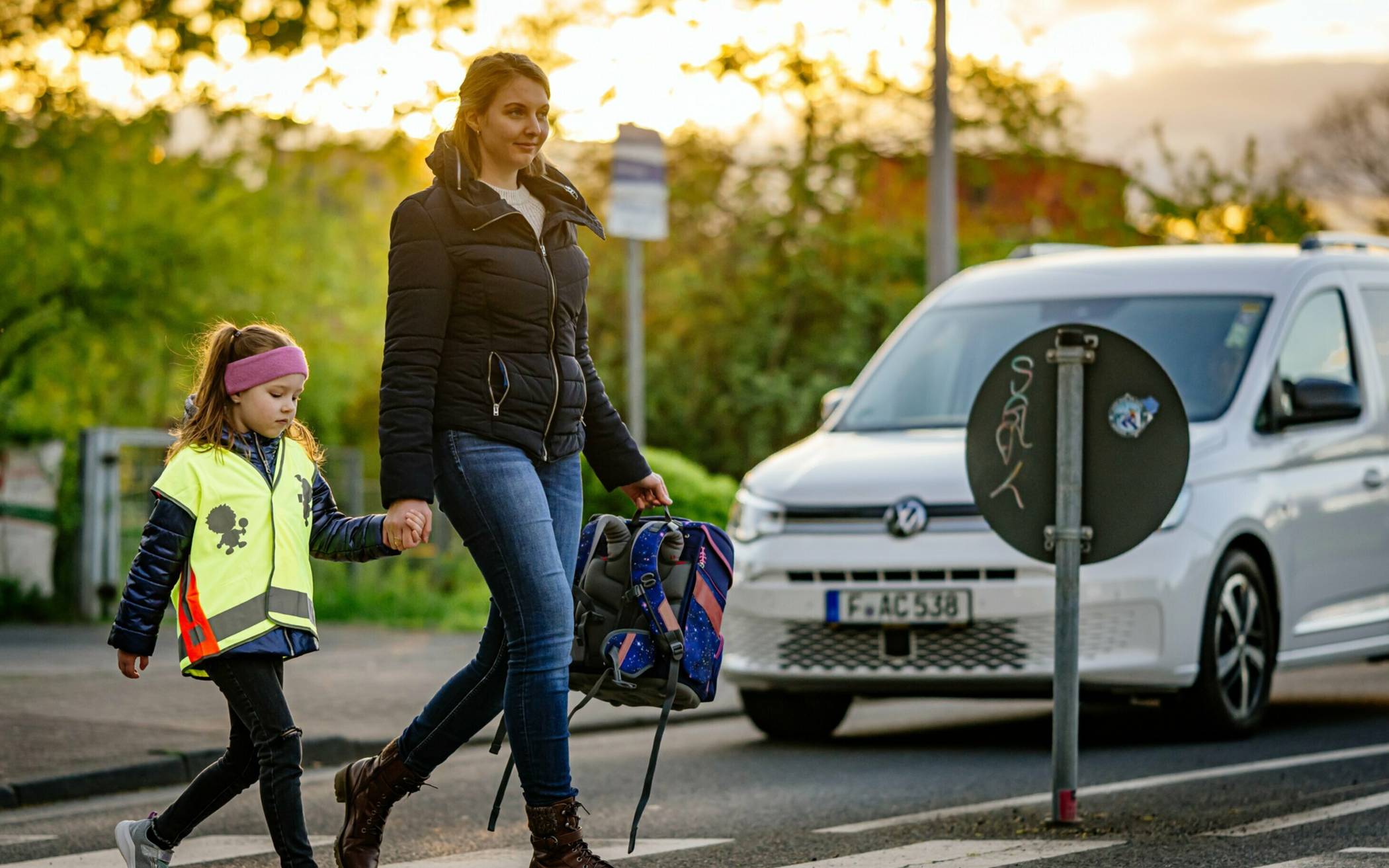 Kind im Straßenverkehr - „Ansporn, in