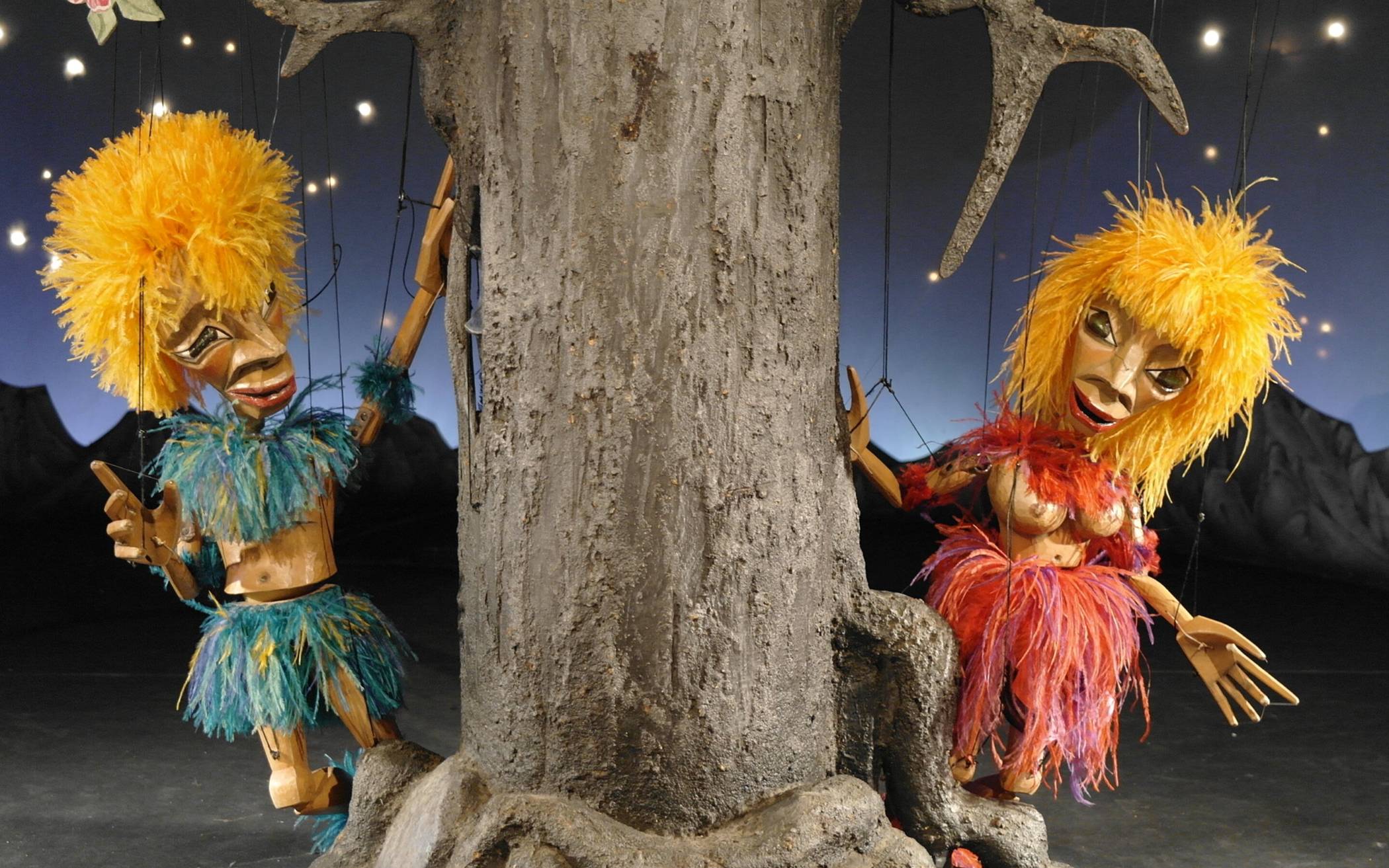  Mozart-Opern-Szene im Marionettentheater. 