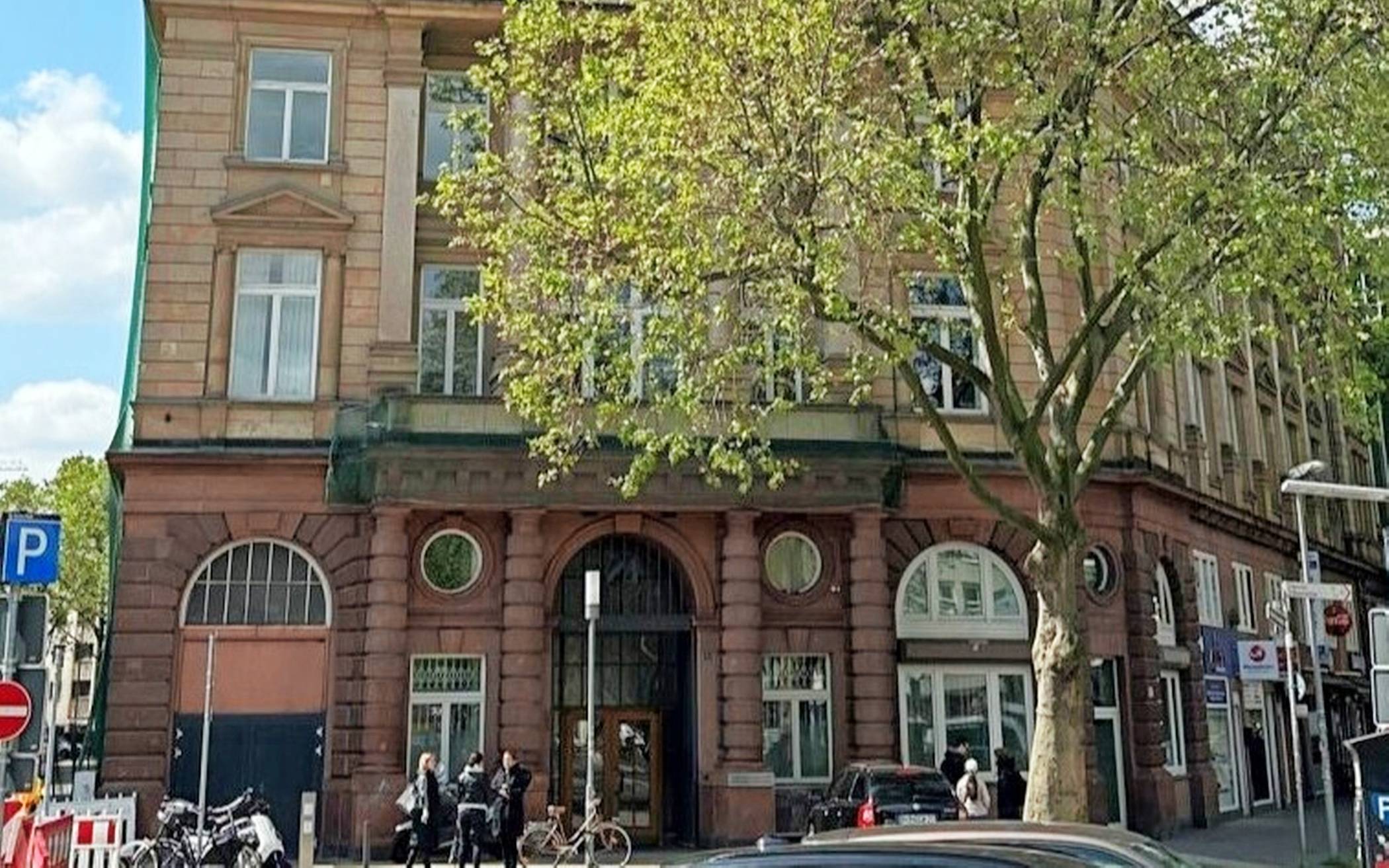 Das „Hansahaus“ am Hauptbahnhof.