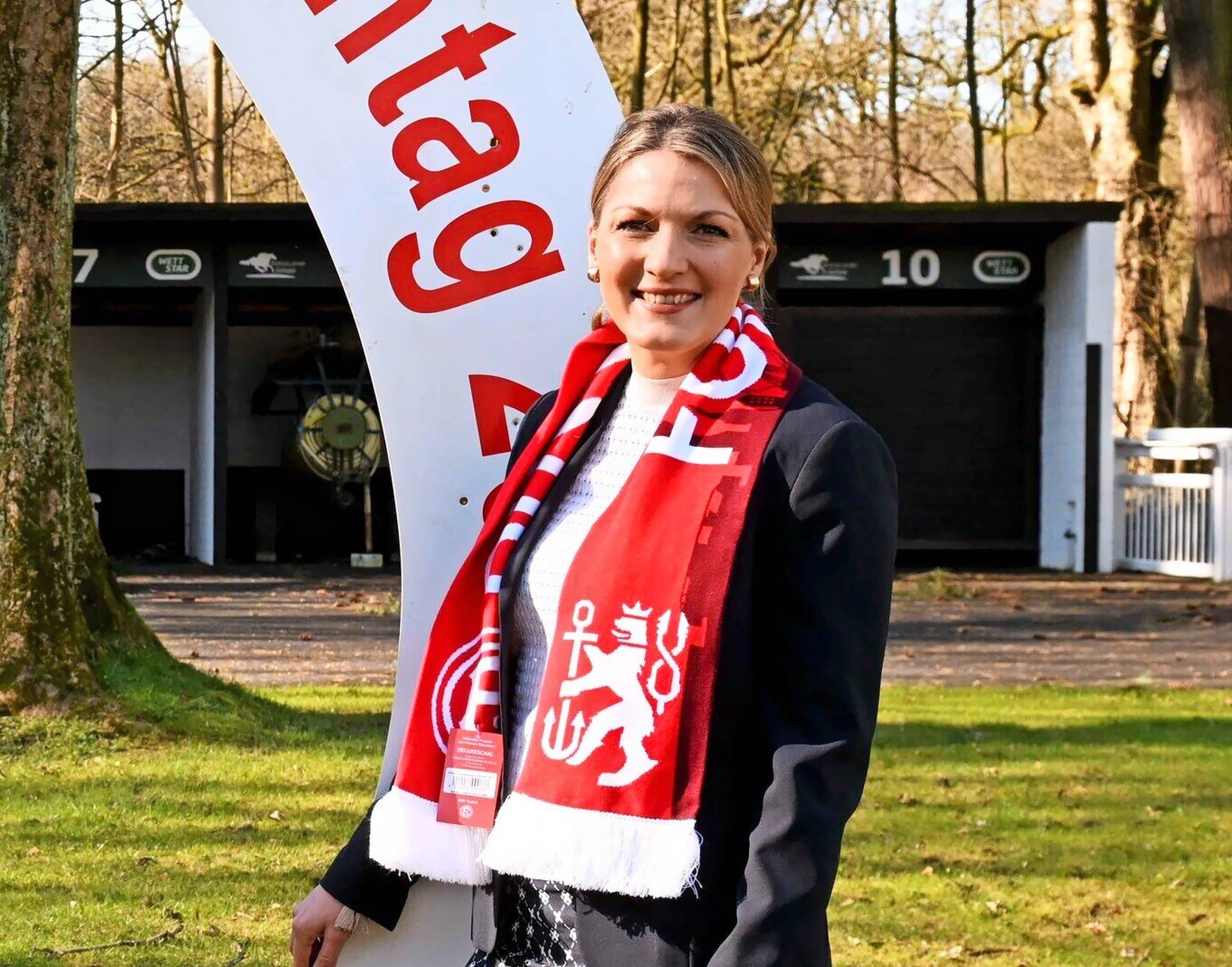 Andrea Höngesberg ist Geschäftsführerin des Reiter- und Rennvereins.