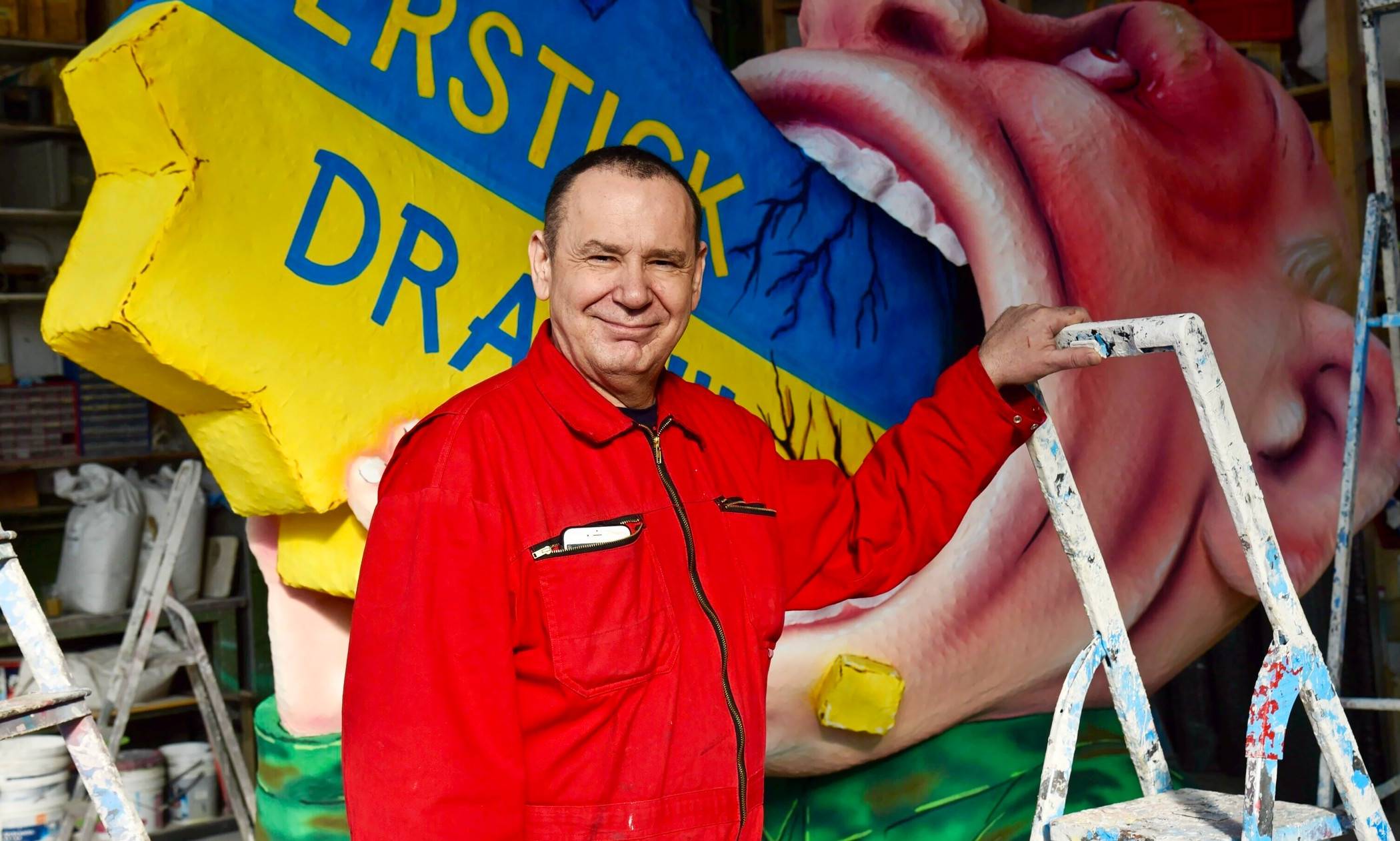 Jacques Tilly mit einem seiner „Putin“-Rosenmontagswagen