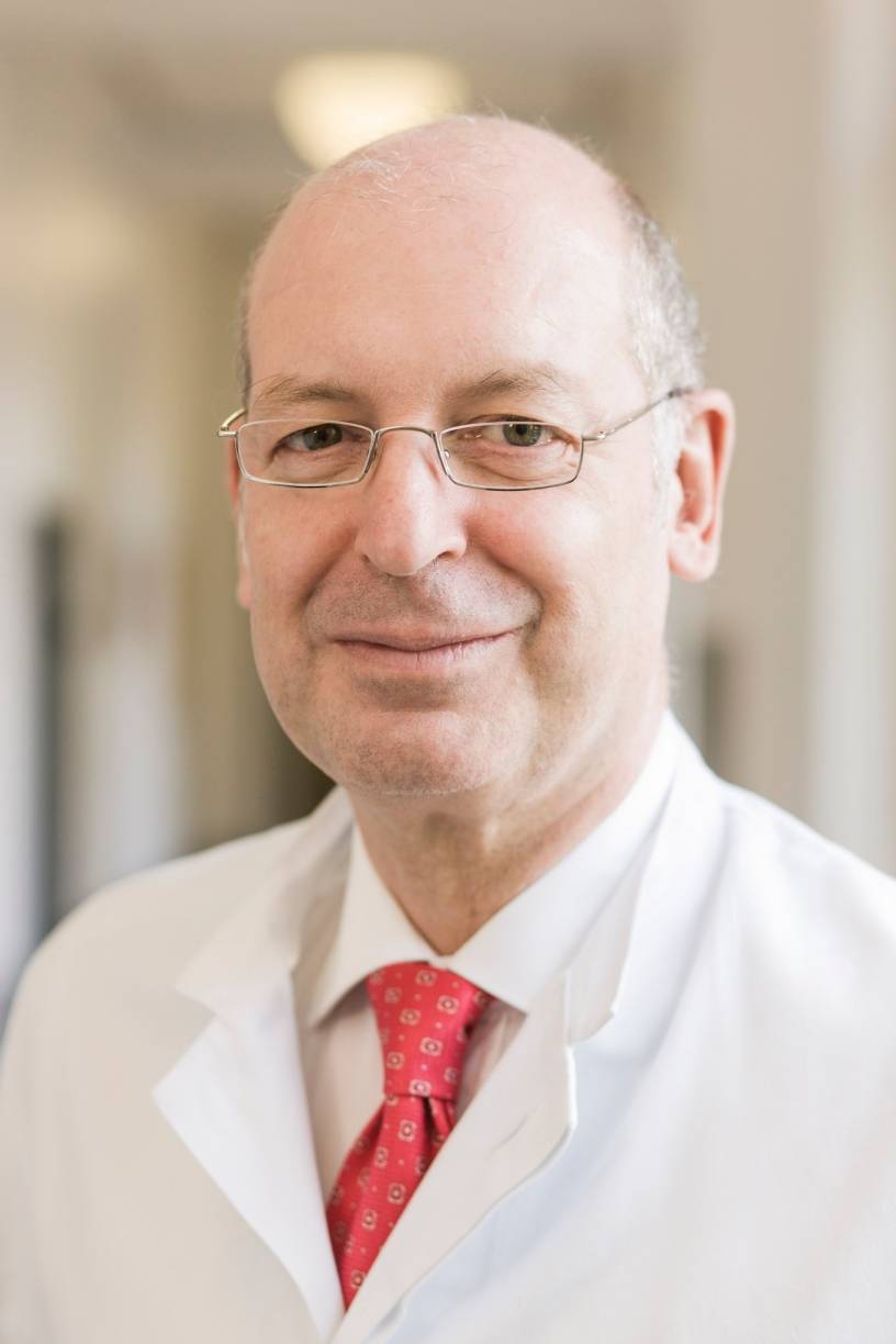  Chefarzt Prof. Dr. med. Johannes Wolff. 