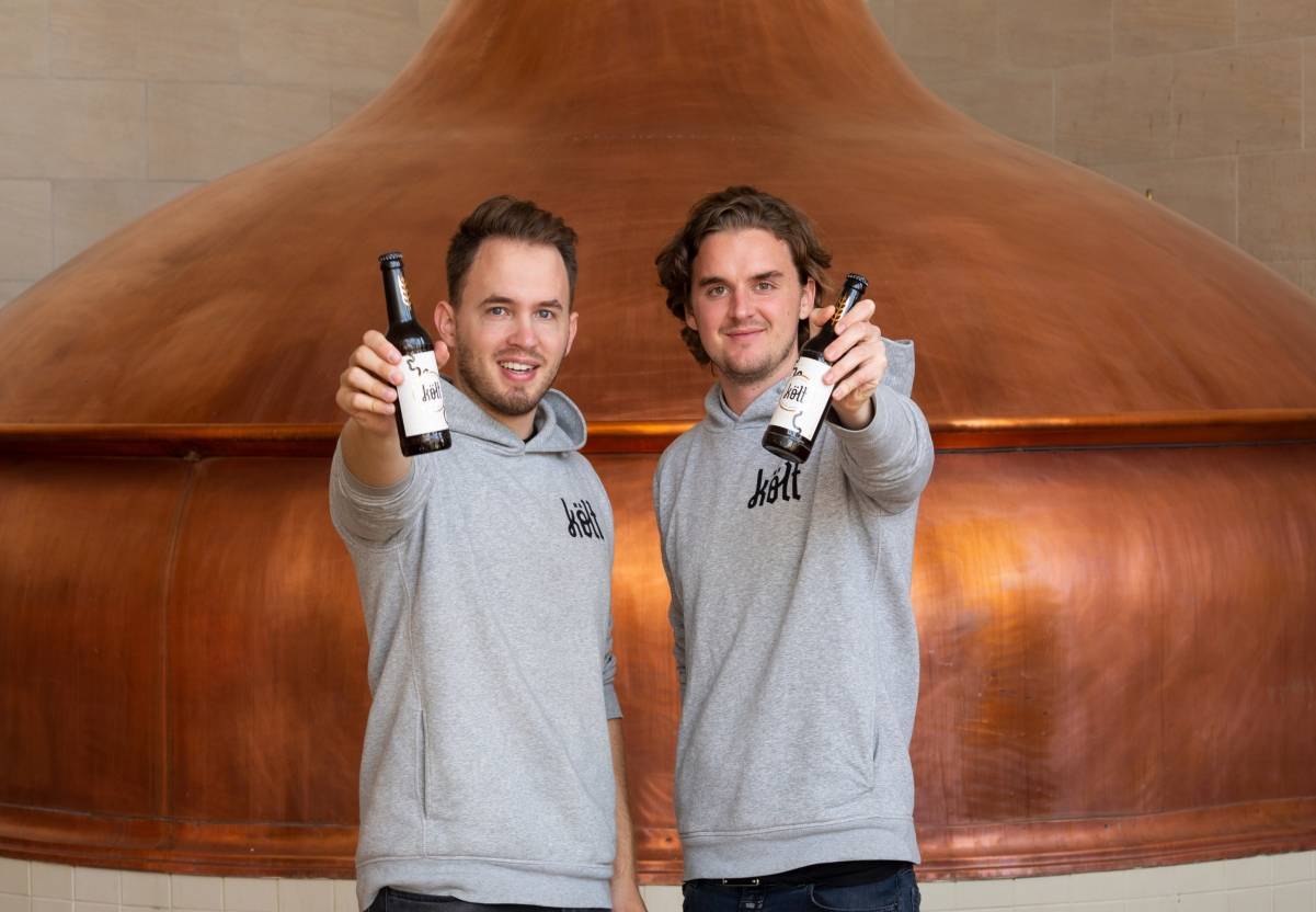  Könnte den ewigen Streit um Kölsch oder Alt befrieden und die beiden Städte miteinander versöhnen: Költ und seine Erfinder Matthias Ross (l.) und Hans Berlin. 