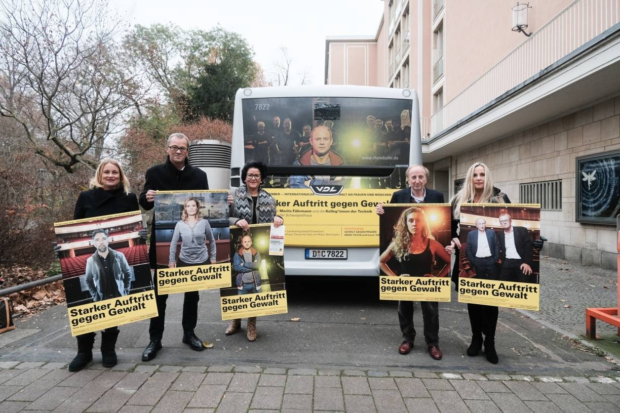 Internationaler Aktionstag "Nein zu Gewalt an Frauen!"