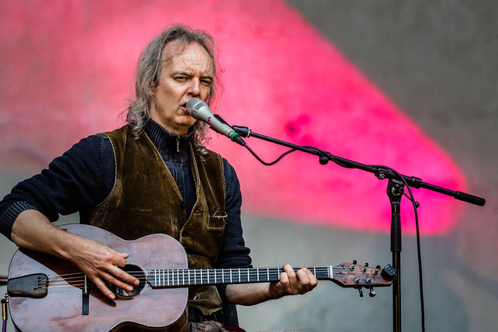  Der Düsseldorfer Songwriter Matti Rouse 