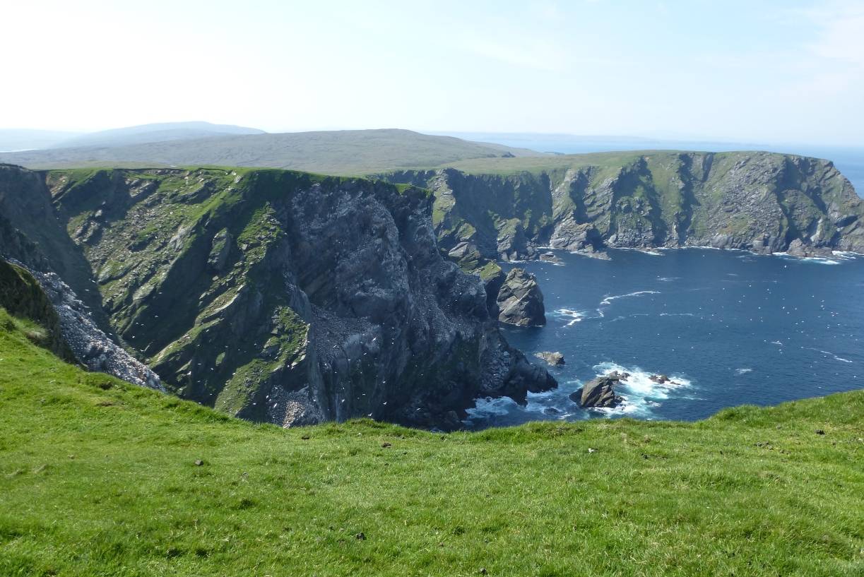  Traumkulisse: Das Naturreservat Hermaness auf der Insel Unst. 