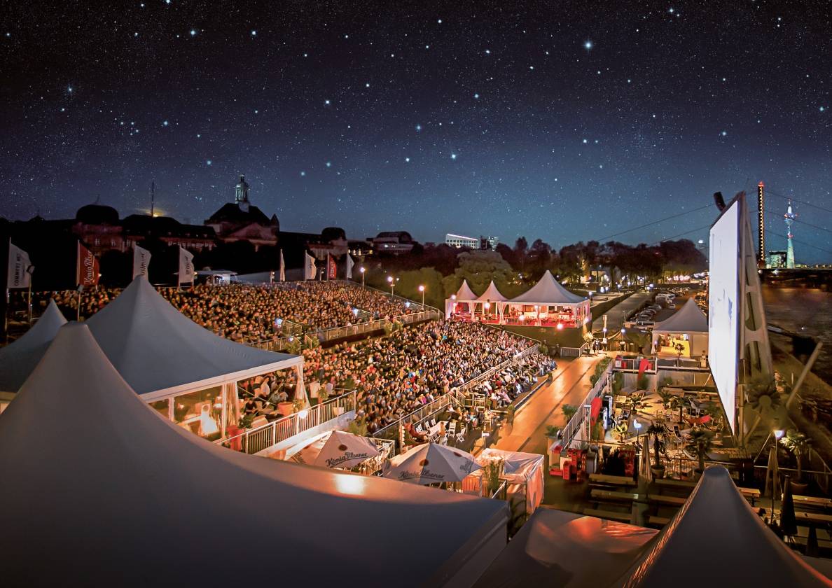 Erfolgreiche Saison für das Open Air Kino am Rhein