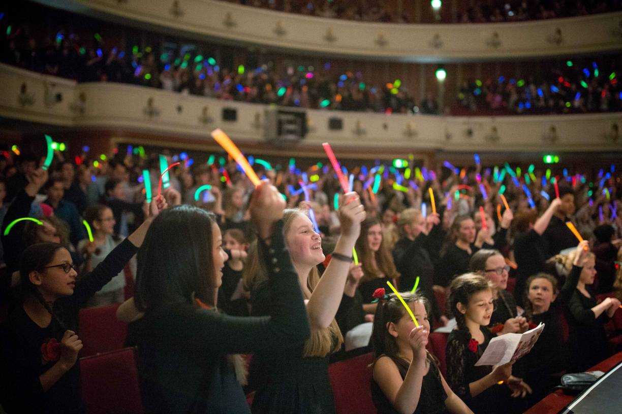 „Sing together“ am 26. Juni: Junge Chöre im Opernhaus