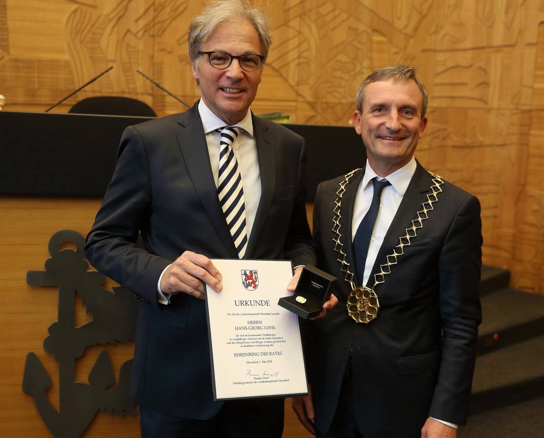 Düsseldorfer Farbenspiele - Die Rathauskolumne: Gold und Geschmeidigkeit