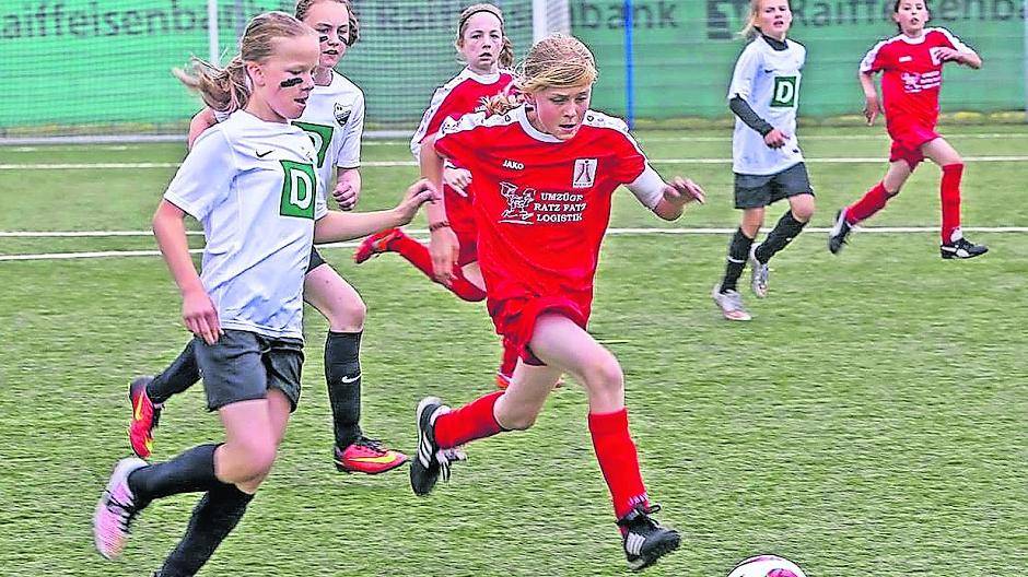  Die Stadt wollte einen ausgesuchten Klub bei der Förderung des Frauenfußball-Standortes unterstützen, vertagte aber die Entscheidung. Der Verein, die DJK TuSA 06 aus Flehe, will nun alleine loslegen. 