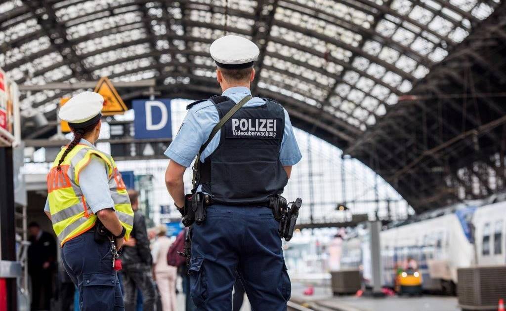 Düsseldorf frau sucht mann