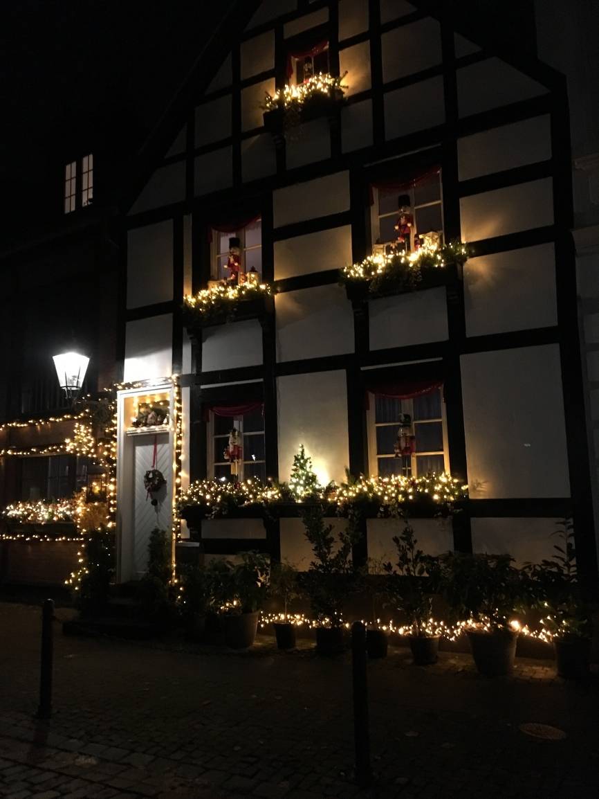  Weihnachtlich: Das Haus am Gerricusplatz 