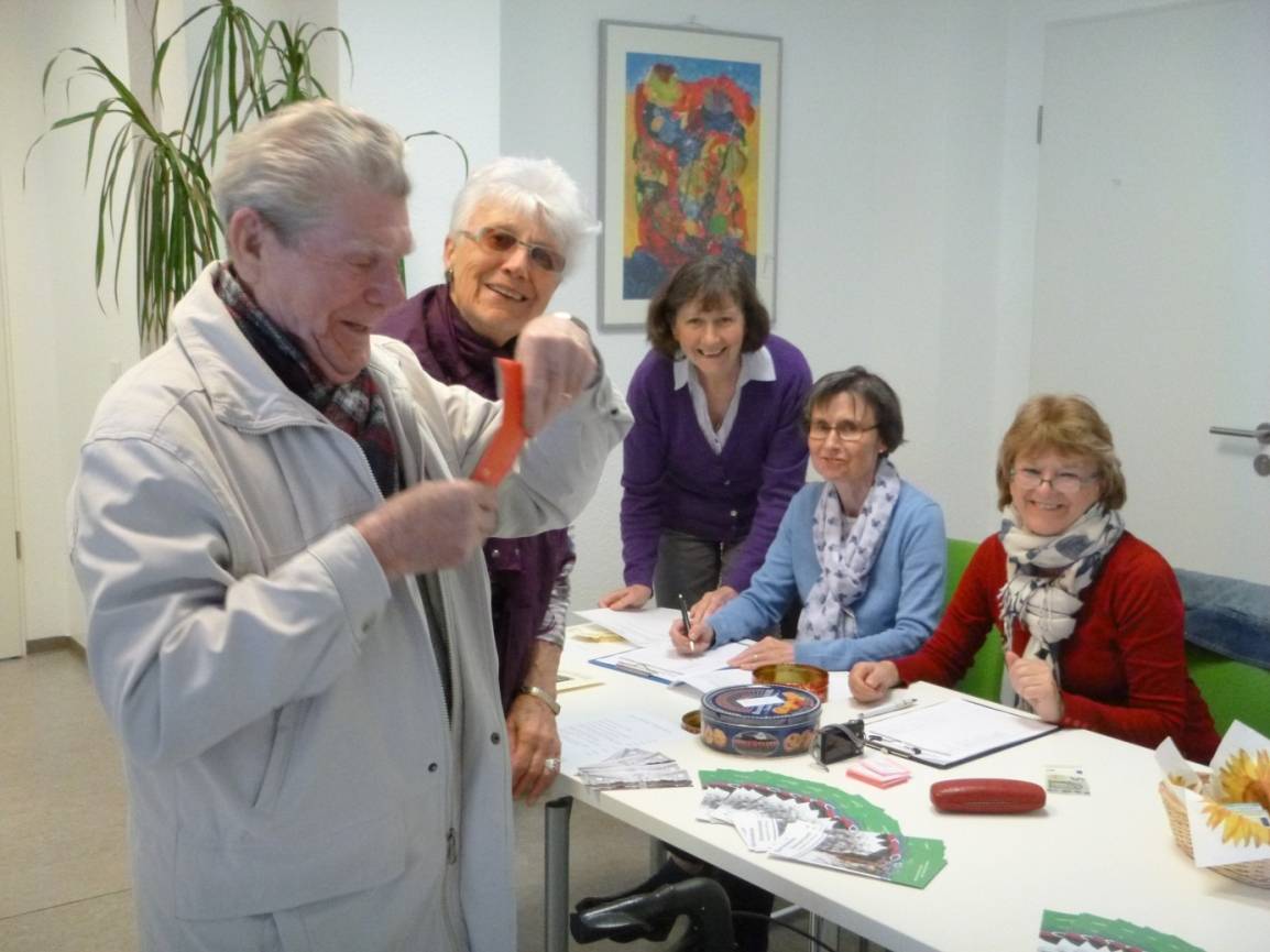Weihnachtsaktion der Stiftung „Gerresheim Gemeinsam“ zu Gunsten der Seniorenhilfe