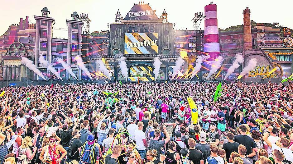  Wir spendieren 2x2 Freikarten für den „Parookaville“-Schlusstag am 23. Juli - zu Gast ist dann auch Pop- und Dance-Weltstar David Guetta. 