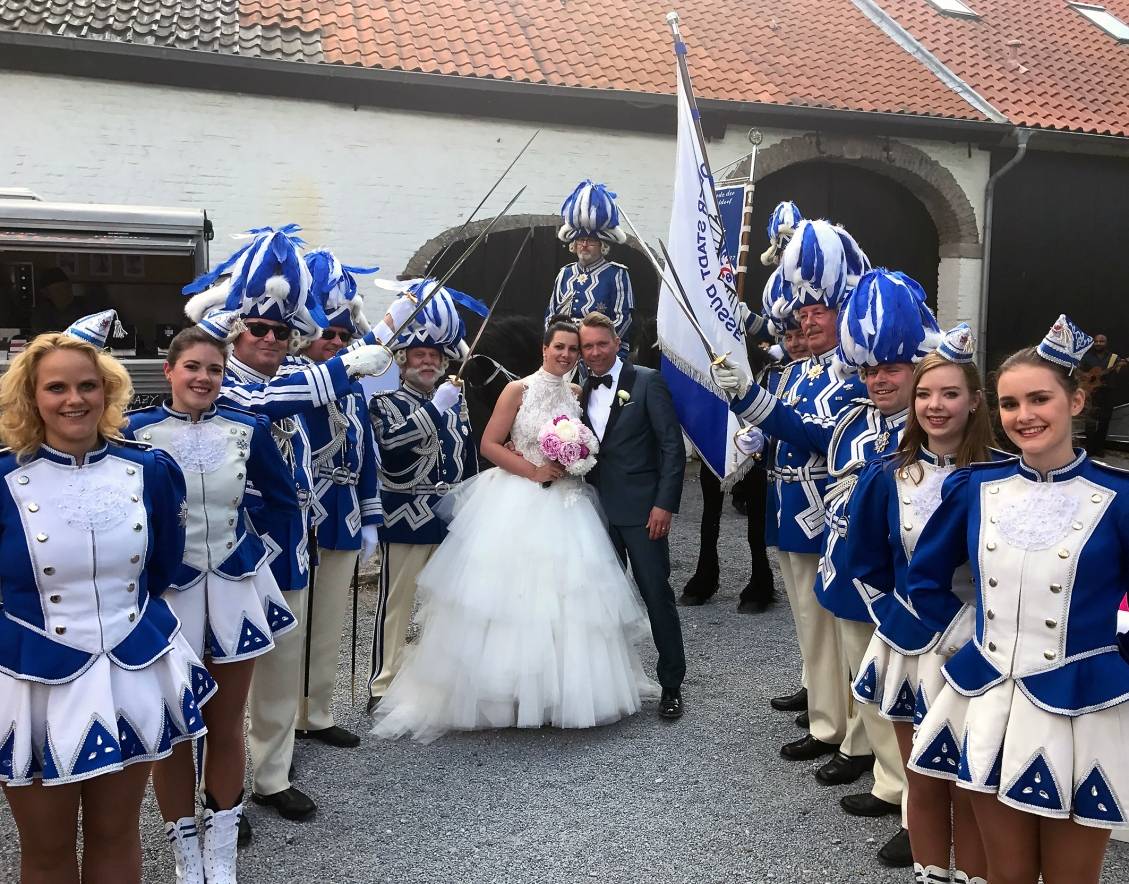 Hochzeit in Blau und Weiß