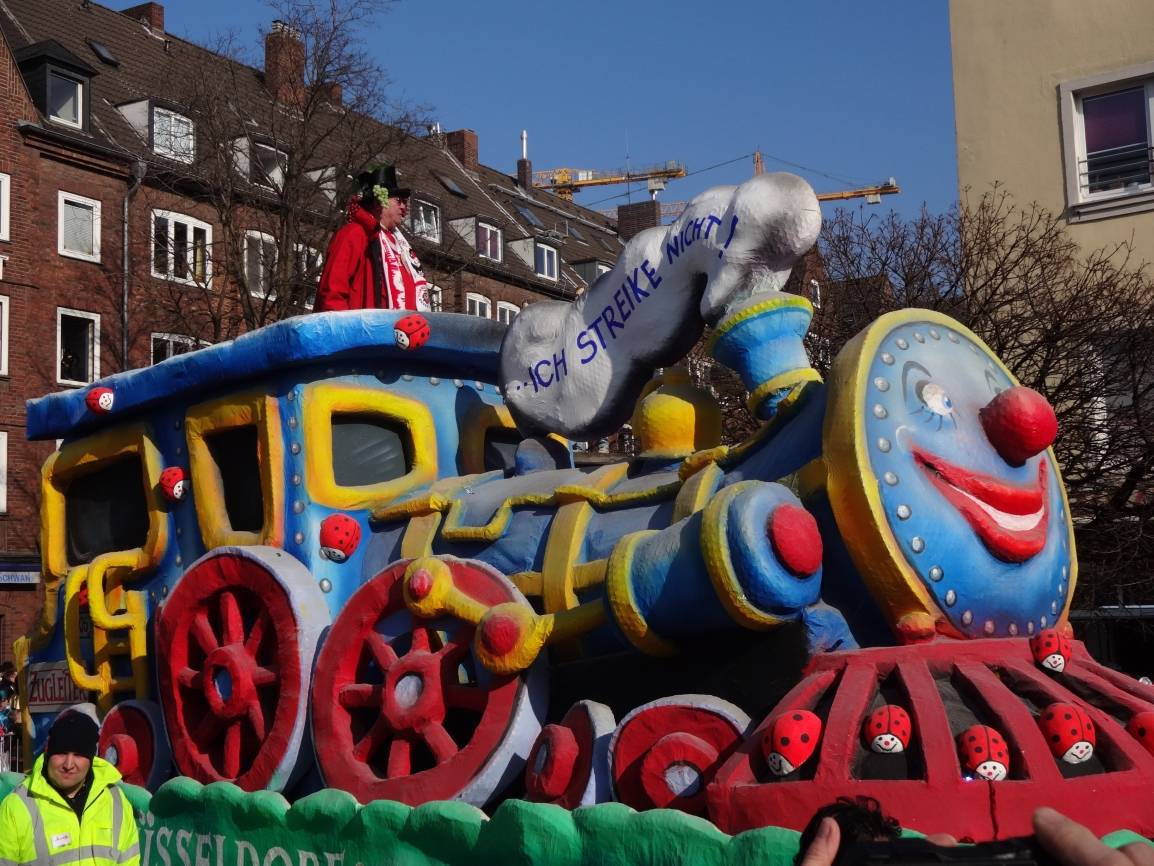 Düsseldorfs neues Karnevalsmotto: „Jeck erst recht“