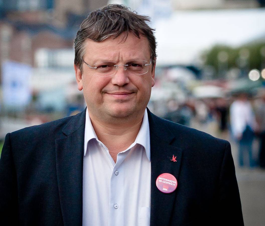  Bundestagsabgeordneter Rimkus - „Die Autoindustrie muss daran arbeiten, wieder glaubwürdig zu werden.“ 