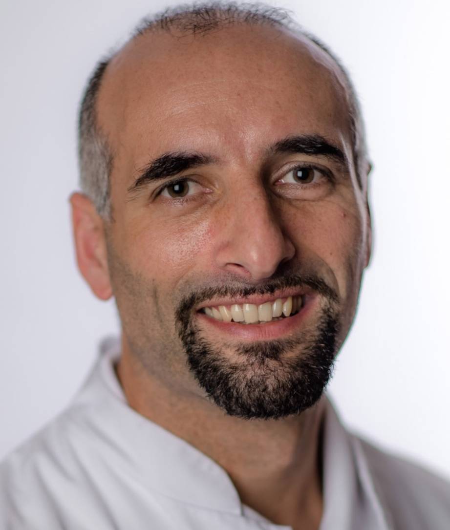  Dr. Giovanni De Rosa. 