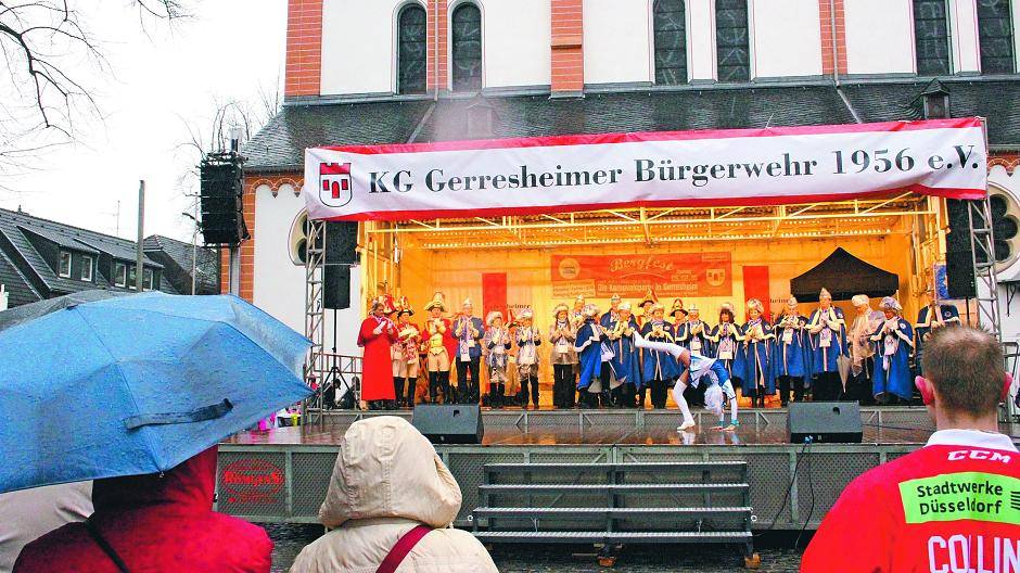 Biwak der Gerresheimer Bürgerwehr hält dagegen