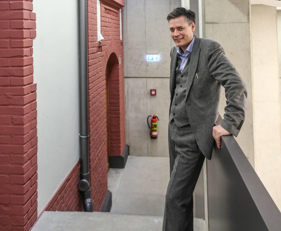  Gedenkstätten-Leiter Bastian Fleermann in den neuen Räumen an der Mühlenstraße - "Das Thema Nationalsozialismus in Deutschland ist erst beendet, wenn keiner mehr eine Frage dazu hat!" 