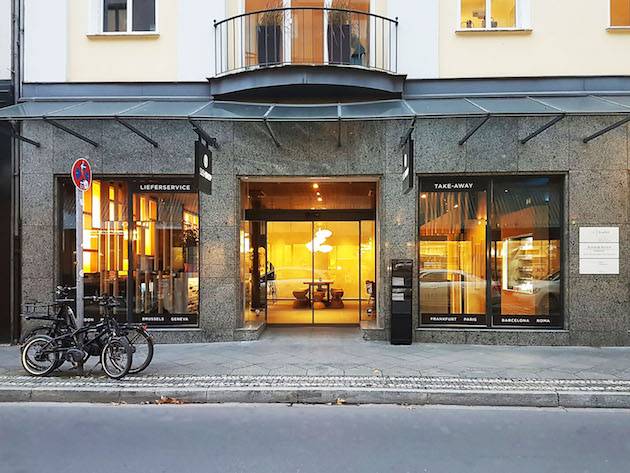 Besucht den Sushi Shop in der Blumenstraße...
