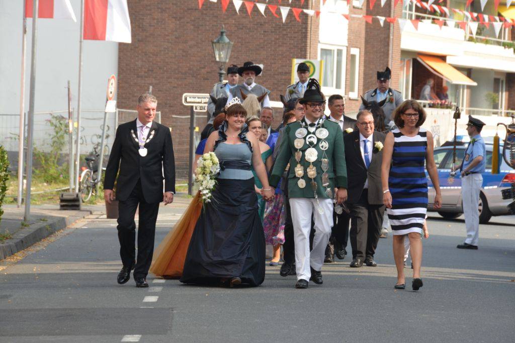  Das Königspaar Sebastian und Romina Marx. 