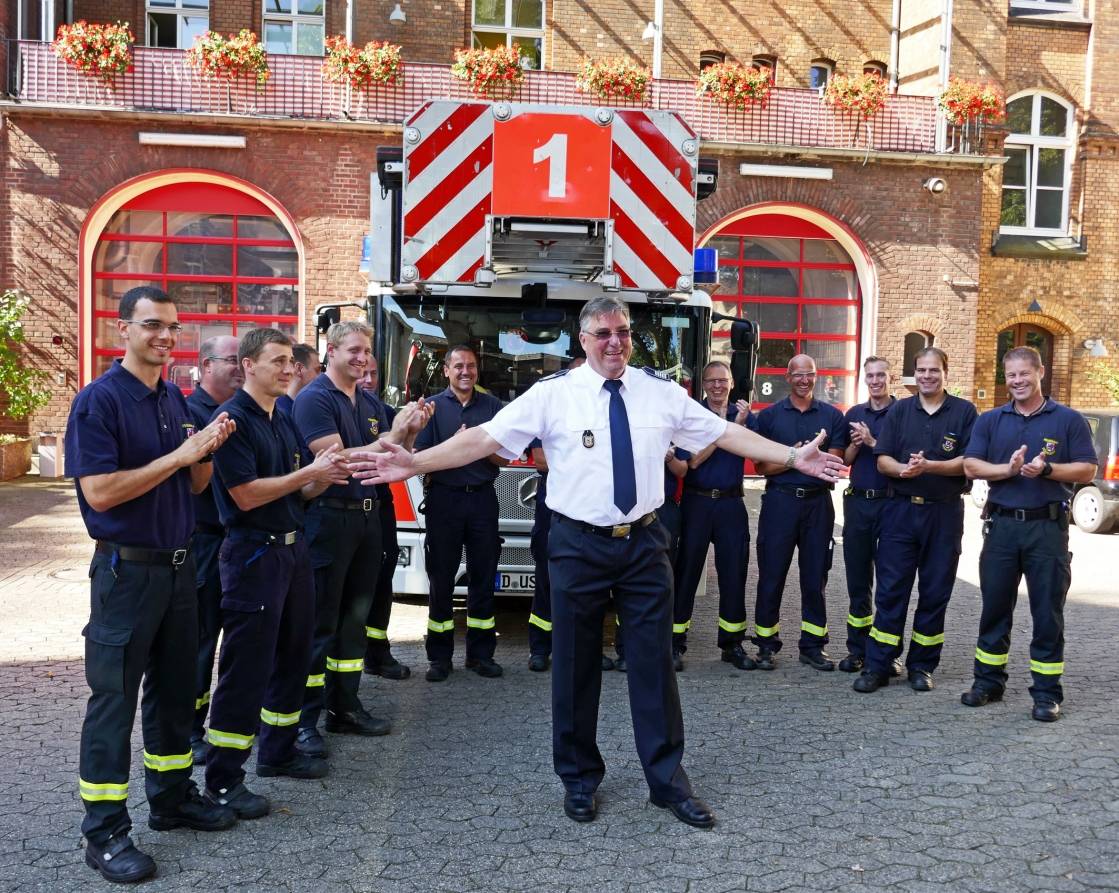 Düsseldorfer Feuerwehr verabschiedet Dieter Seiter in den Ruhestand